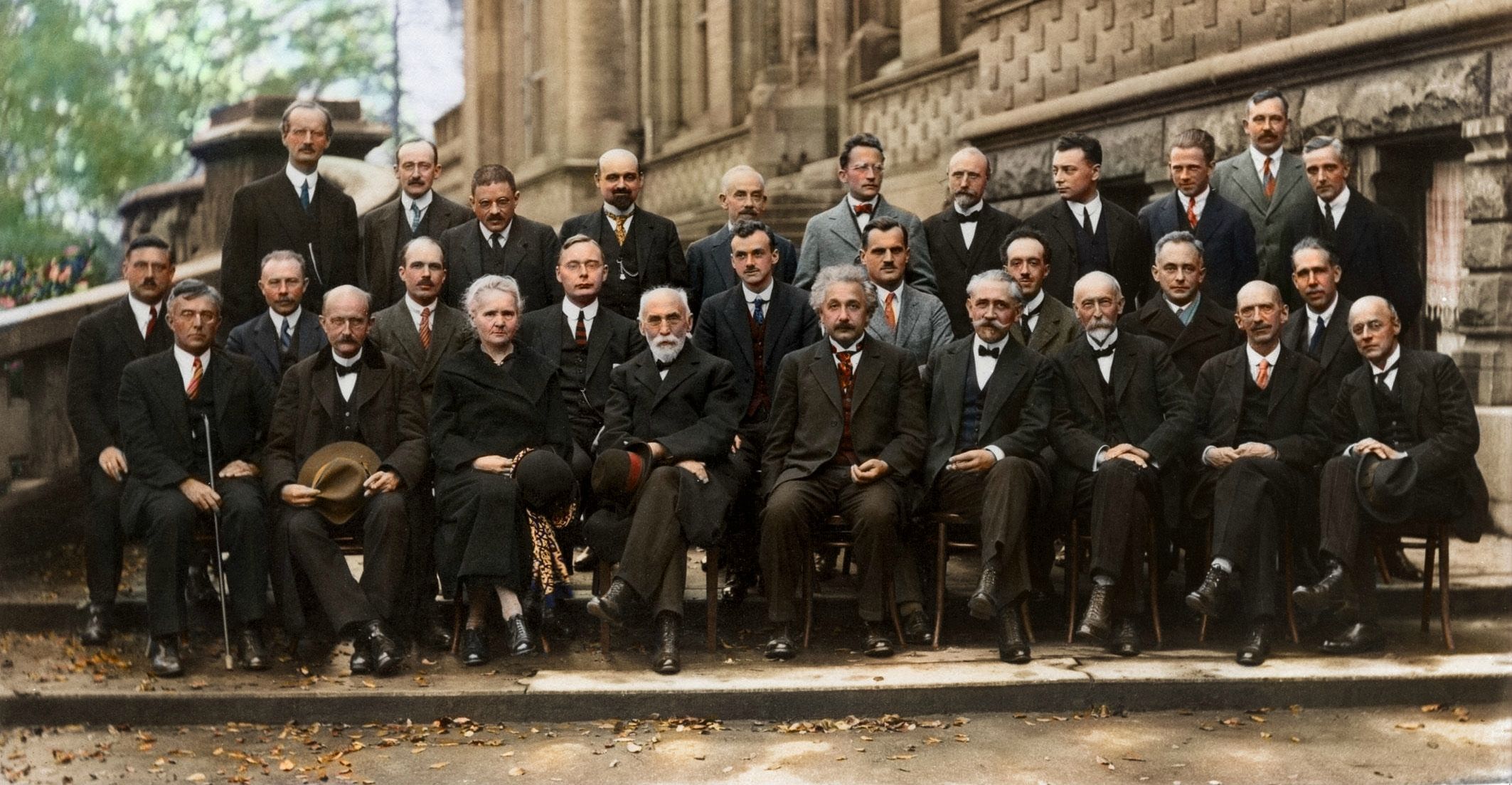 1927年第五届索尔维会议照片彩色高清修复版
